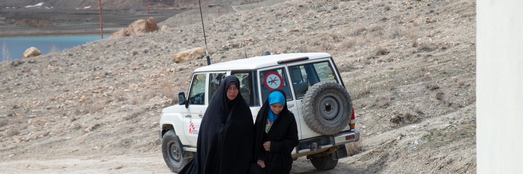 2 femmes dans les montagnes